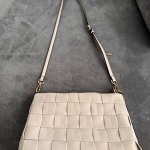 Chic Cream Woven Crossbody Bag